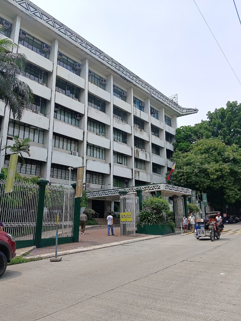 Dela Salle Araneta University Veterinary Teaching Hospital — photo