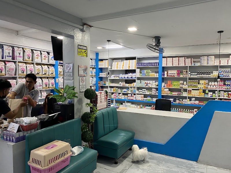 Los Animales Veterinary Clinic and Petshop — photo